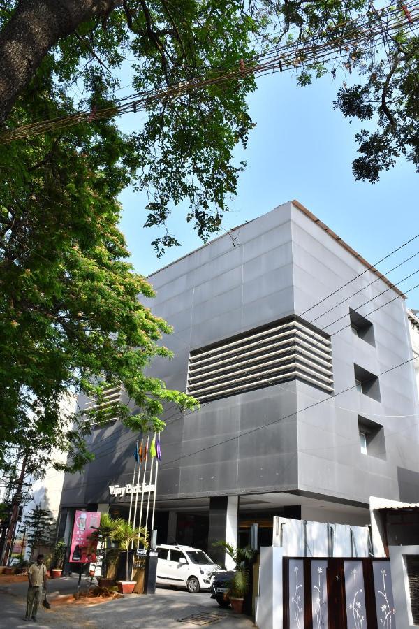 Hotel Vijay Parkinn, Gandhipuram, Coimbatore Extérieur photo