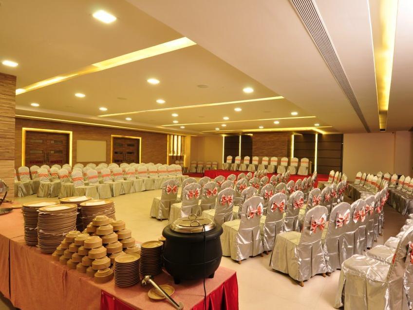 Hotel Vijay Parkinn, Gandhipuram, Coimbatore Extérieur photo